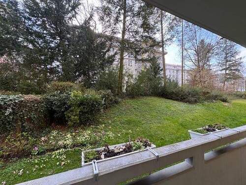 Blick ins Grüne - Ruhiges Wohnen mit Blick ins Grüne in Klarenthal