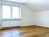 großzügiges Schlafzimmer - 