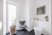 Gäste-WC - Doppelhaushälfte mit 233,00 m² in Hamburg / Groß-Flottbek zum Kaufen