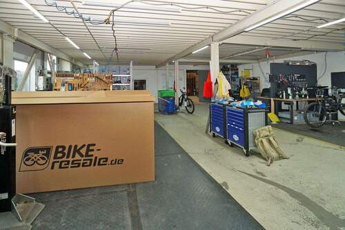 kleinere Lagerhalle - 