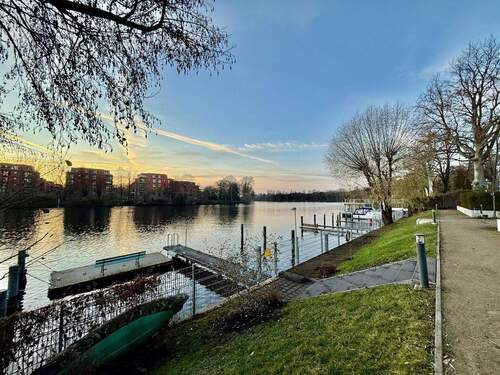 Die Spree vor der Haustüre - 3 Zimmer Etagenwohnung zum Kaufen in Berlin