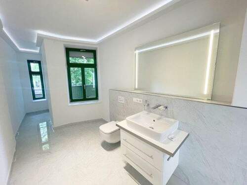 Bad - 2 Zimmer Gewerbeobjekt (Büro, Produktion, Verkauf) in Leipzig