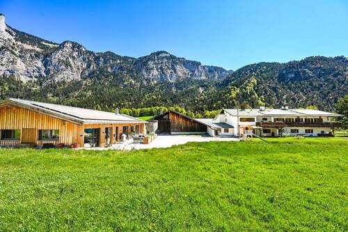 DSC_6340 - Traumhaftes Alpenanwesen mit drei Häusern, Stallung und landwirtschaftlichen Flächen sowie Forst