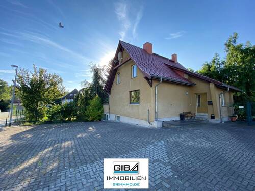 Ansicht 4 - Ihr neues Haus mit großem Wintergarten, Garagen und Platz für Kinder und Ihre Hobbys