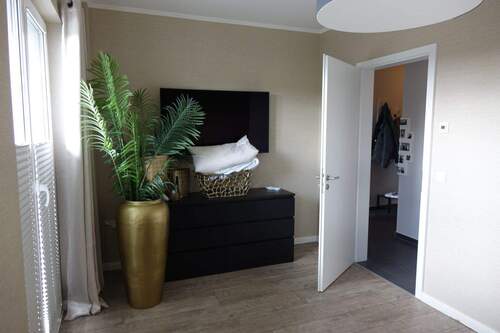 Gegenansicht Schlafzimmer.JPG - 