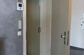 Aufzug direkt ins Penthouse.JPG - 