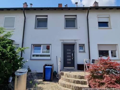 04 Außenansicht - 3 Zimmer Reihenmittelhaus in Ludwigshafen