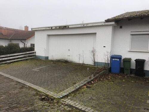 Garage - 6 Zimmer Einfamilienhaus in Michelstadt