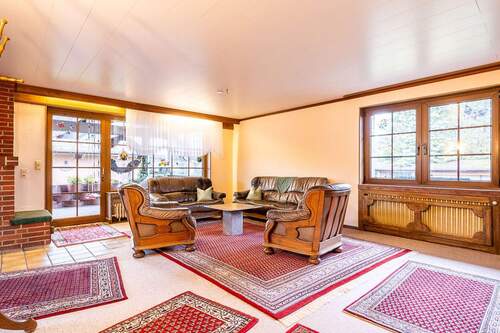 18358 Wohnzimmer - Mehrfamilienhaus, Wohnhaus mit 196,00 m&sup2; in Kradenbach zum Kaufen