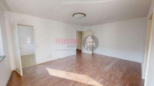 Wohnzimmer - 1 Zimmer Etagenwohnung zum Kaufen in München