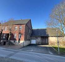 Historisches Wohnhaus mit Charakter, Scheune und großem Grundstück in Marsberg-Heddinghausen