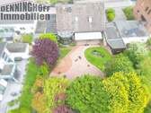 3 - Freistehendes Einfamilienhaus mit 2 Garagen in schöner Wohnlage von Holzwickede-Süd