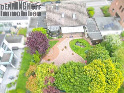 3 - Freistehendes Einfamilienhaus mit 2 Garagen in schöner Wohnlage von Holzwickede-Süd