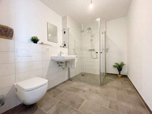 Muster Badezimmer mit Waschmaschinenanschluss - 