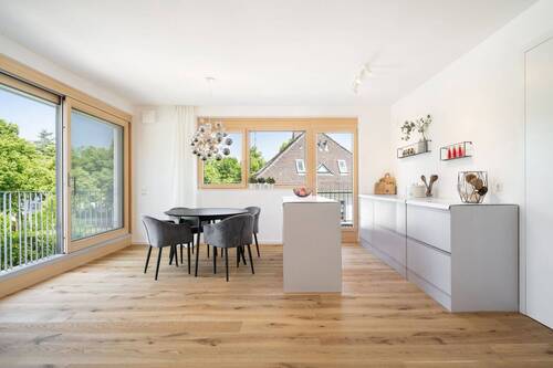 heller Koch-Essbereich - 3 Zimmer Etagenwohnung zum Kaufen in München