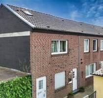 *** Erdgeschosswohnung mit privatem Hauseingang und überdachter Terrasse *** - Hückelhoven Hilfarth