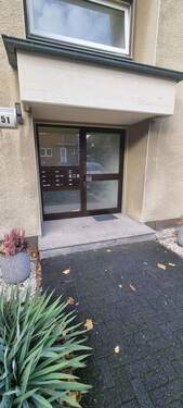 Hauseingang - 3 Zimmer Etagenwohnung zur Miete in Oberhausen