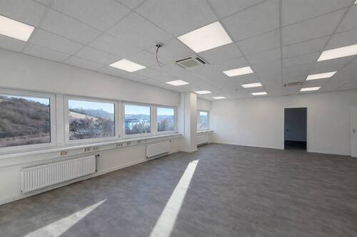 80 m² Büro - Büro All-In 50 m² in Rottendorf: flexibel, renoviert, inkl. Nebenkosten