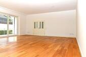 Wohnzimmer - Etagenwohnung mit 156,10 m&sup2; in Stralsund zur Miete