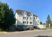 Straßenansicht Haus A - 2 Zimmer Mehrfamilienhaus, Wohnhaus zum Kaufen in Solingen