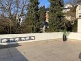 Herrliche Dachterrasse - 4 Zimmer Etagenwohnung zur Miete in Wiesbaden