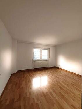 Bild 3 - 5 Zimmer Etagenwohnung in Karlsruhe