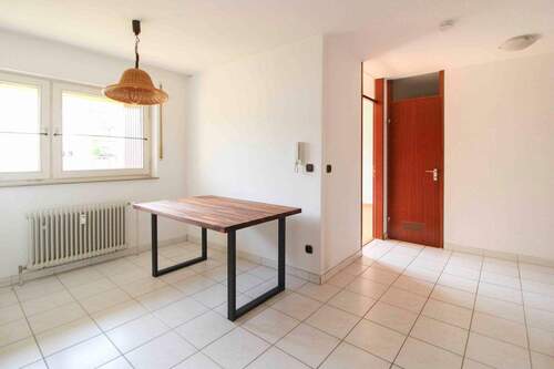 Essbereich - 3 Zimmer Etagenwohnung zum Kaufen in Stuttgart