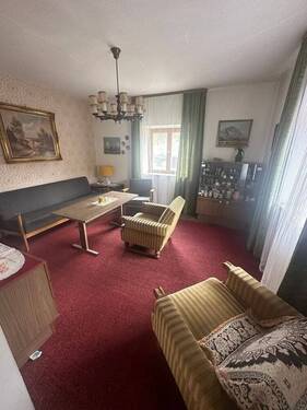 Innen 1 - 6 Zimmer Einfamilienhaus zum Kaufen in Grafenau