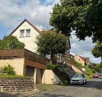 *Kleine, feine Doppelhaushälfte mit Garten und Doppelgarage in beliebter Wohngegend in Osterode* - Osterode am Harz