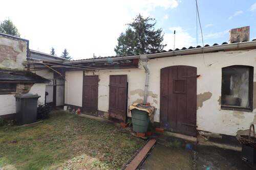 Nebengebäude - 6 Zimmer Reihenmittelhaus in Güsten