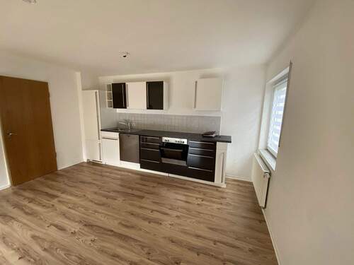 Küchenzeile - 2 Zimmer Etagenwohnung zur Miete in Wipperfürth