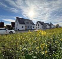 Mehr Platz für Alle - Doppelhaushälfte Erlangen - Musterhausbesichtigung Sonntag 14-16 Uhr Lerchenstr. 5 in 90425 Nürnberg