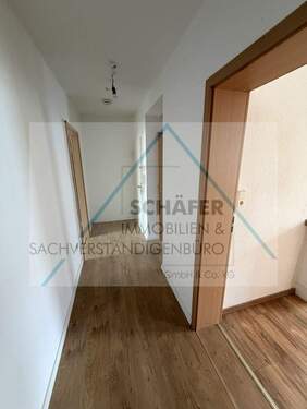 Flur - 3 Zimmer Etagenwohnung zum Kaufen in Bremen