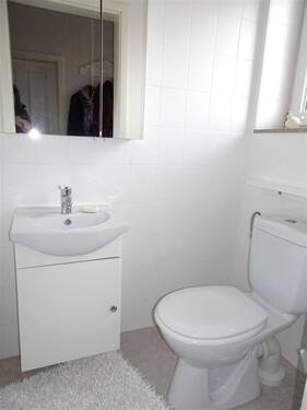 WC - 