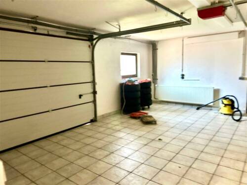 Garage - 