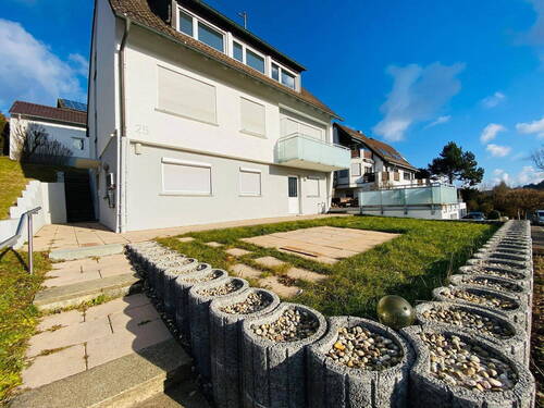Bild 2 - 8 Zimmer Mehrfamilienhaus, Wohnhaus zum Kaufen in Aidlingen
