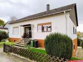 Straßenseite - 