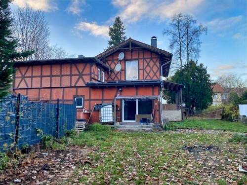 Haus mit Terrasse - Einfamilienhaus mit 234,00 m&sup2; in Georgenthal zum Kaufen