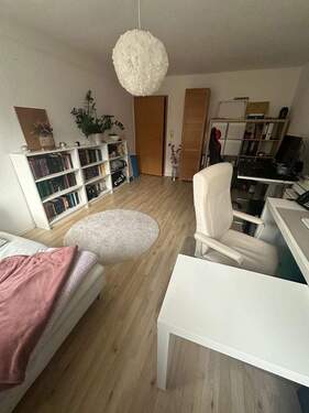 Arbeits-/Kinderzimmer 1 - 