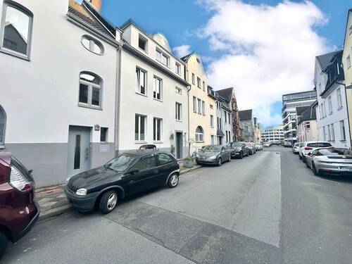 Anliegerstraße - 