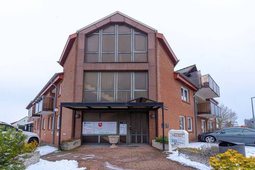 Aussenansicht 2.jpg - 4 Zimmer Büro zur Miete in Barsinghausen