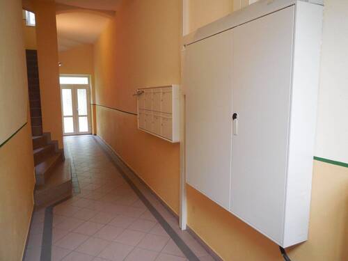 Treppenhaus - Etagenwohnung mit 25,90 m² in Zwickau zum Kaufen