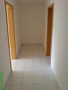 Flur - 2 Zimmer Etagenwohnung in Leipzig Großzschocher