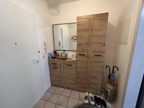 Flur/Eingangsbereich - 