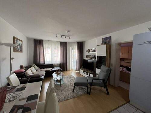 Wohnbereich - 2 Zimmer Etagenwohnung zum Kaufen in Erbach