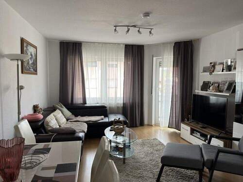 Wohnbereich - 2 Zimmer Etagenwohnung in Erbach