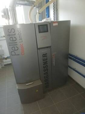 a6da31bd-6d49-4adc-9055-8296919498ee.jpg - 