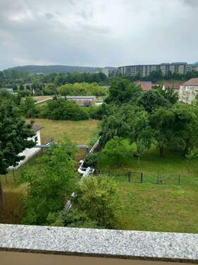 20250731_115155.jpg - 3-Raum-Wohnung mit Balkon in Volkstedt zu vermieten