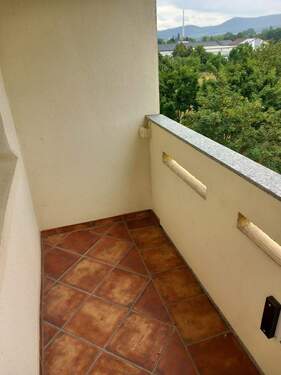 20250731_115151.jpg - 3 Zimmer Etagenwohnung zur Miete in Rudolstadt