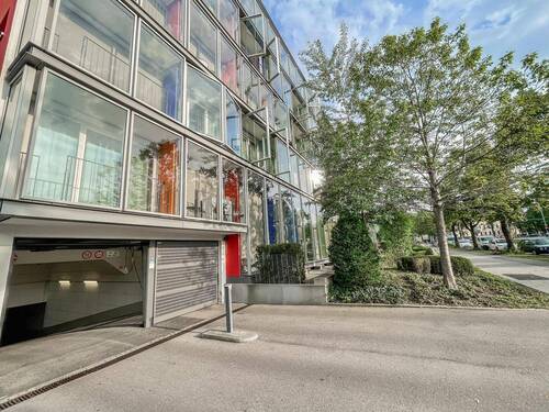 Tiefgaragenzufahrt, Objekt aber ohne TG Stellplatz - 